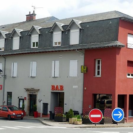 Logis Hotel Restaurant Des Voyageurs Pont-de-Salars Dış mekan fotoğraf