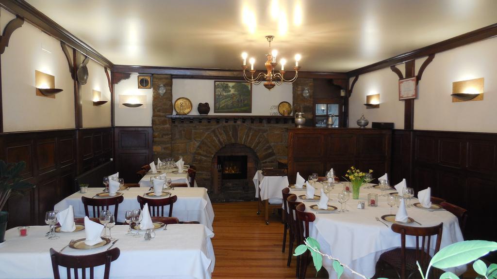 Logis Hotel Restaurant Des Voyageurs Pont-de-Salars Dış mekan fotoğraf
