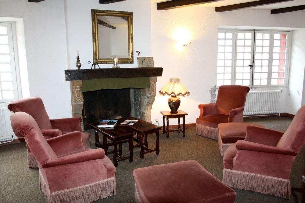 Logis Hotel Restaurant Des Voyageurs Pont-de-Salars Dış mekan fotoğraf