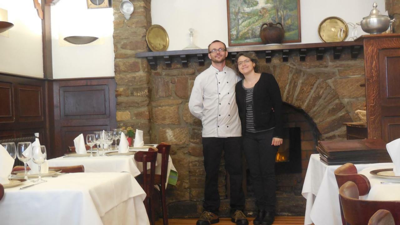 Logis Hotel Restaurant Des Voyageurs Pont-de-Salars Dış mekan fotoğraf